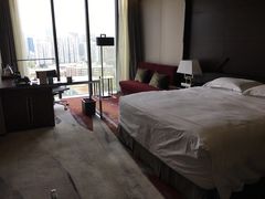 -广州天河希尔顿酒店