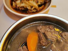 宁夏盐池滩羊手抓肉-丝路金桃·新疆菜(徐汇店)