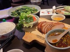 -大头虾越式风味餐厅(光明广场店)