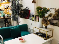 卡座-唐咖精品咖啡(大理古城手冲店)