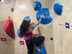 -ROCKPLUS攀岩馆(环宇城店)