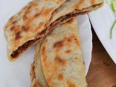 -溢心园香河肉饼总店