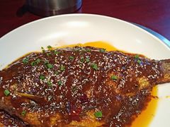 -霄汉牛三鲜湖北砂锅菜(万松园2店)