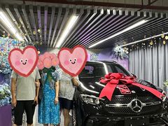 -上海星瀚奔驰4S店(红柳路店)