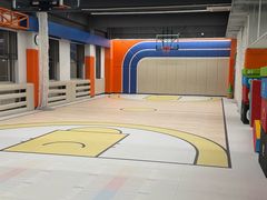 -悦动体能篮球羽毛球网球(三里河店)