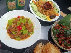 -红东阁东北菜烤肉酒馆(CROSS万象汇店)