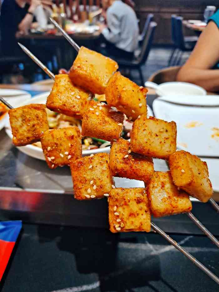 江湖海底-"听说海底捞出了串店,周末跟老公就去尝了一.