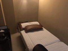 -颐而康·按摩·艾灸·足疗(汽车东站店)