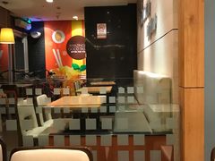-东方既白(黄兴路大润发店)