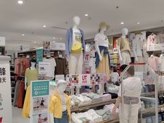 -优衣库(上海金桥国际商业广场店)