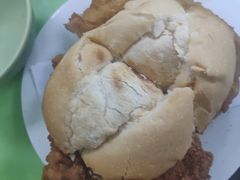 猪扒包-胜利茶餐室