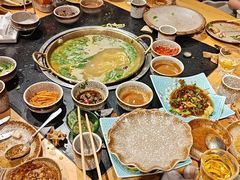 -顶顶汤火牛排火锅·经典铜锅涮肉