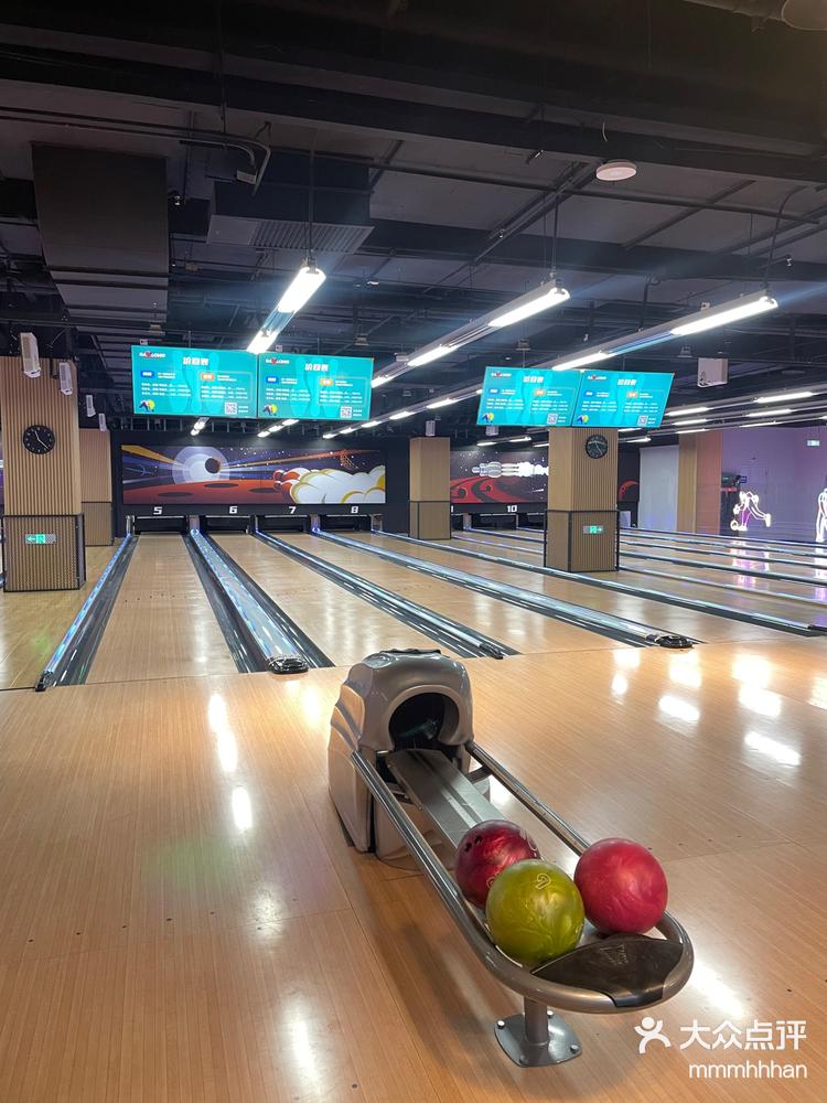 南三环边上的🎳保龄球馆