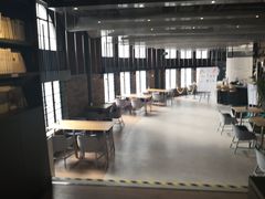 -光海书局(南京东路第一百货店)