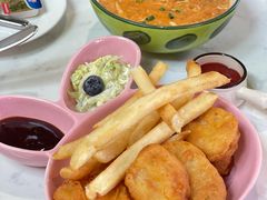 -水桶王国主题餐厅·聚会·生日派对·亲子活动·家庭套餐(亚龙湾希尔顿店)