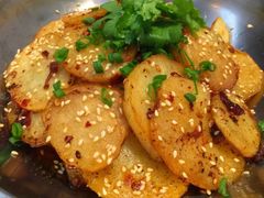 干锅土豆片-高玛纳驴肉火烧(一世界店)