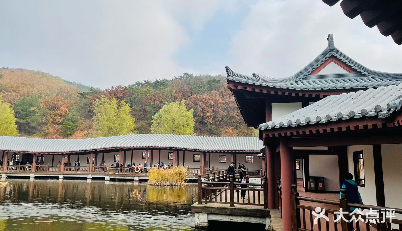 秋水共长天一色