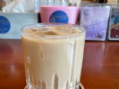-Be Lived Cafe比例咖啡(摩天轮店)