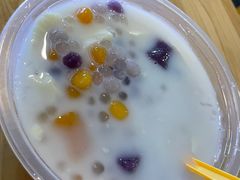 -夏食光安顺小舒冰粉冰浆(甲秀楼店)