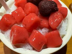 杨梅冰汤团-巴倒烫陆派火锅山庄(南山总店)