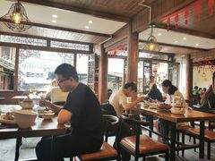 -小厨子私房菜·云南美食店
