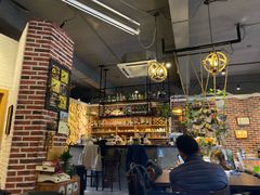 -初见咖啡(青大路店)