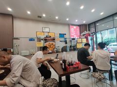 -陆长玖古法猪脚饭(玄风桥店)