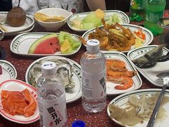-四囍码头海鲜烧烤自助火锅(外滩南京东路悦荟广场店)