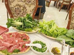 -鲁朗纳麦石锅鸡庄园