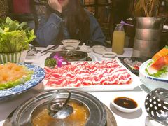 -泓炙颐凤鲜海鲜火锅料理(桐乡店)