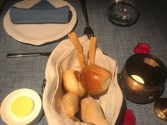 -弦月窗LUNETTE BY AMANDA(复兴路店)