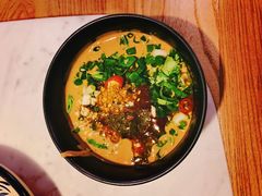 -尚尚仙·酸汤猪手·猪肚鸡火锅(华联万柳购物中心店)