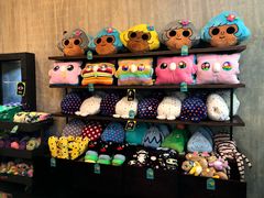 -莓园冰淇淋店