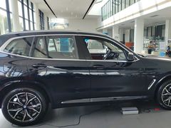 -上海宝信宝马4S店