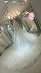 -衣贝姿婚纱礼服馆