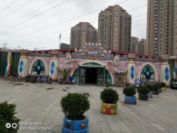 -维佳童话镇演出现场(徐东店)