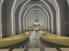 -涨巢·潮玩水疗局