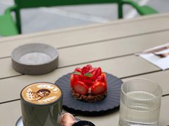 -潮一不贰·法式甜品·生日蛋糕·西式简餐(外滩店)