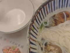 -鲜越鲜鱼粉(财富购物中心店)
