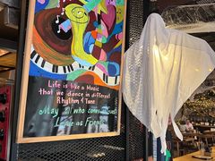 -Common Table · Brunch & Coffee