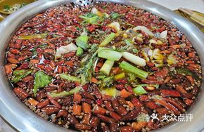 Spicy Frog and Fish Head Pot