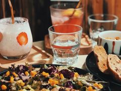 金枪鱼炒蛋吐司配香肠沙律-251#coffee roasters(沿河东路店)