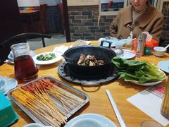 -茸梅路右拐龙虾-农家菜(松江店)
