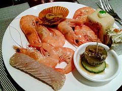 -荣誉国际酒店-云顶旋转餐厅