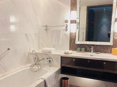 -杭州城中香格里拉大酒店