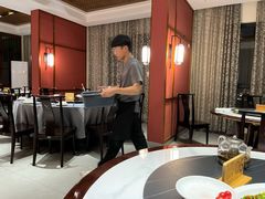 大堂-尚品越府·融合餐厅(延安路店)
