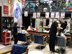点击看大图 -T.1 hair salon烫染接发