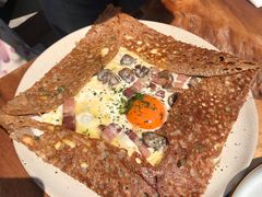 鸡蛋蘑菇熏肉荞麦可丽饼-RAC BAR(安福路店)