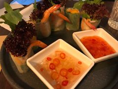 越南传统生包鲜虾春卷-来龙里 精致 东南亚餐室(万象城店)