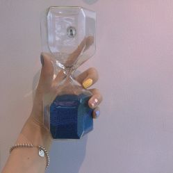 -BULB STUDIO 巴柏明星发型工作室